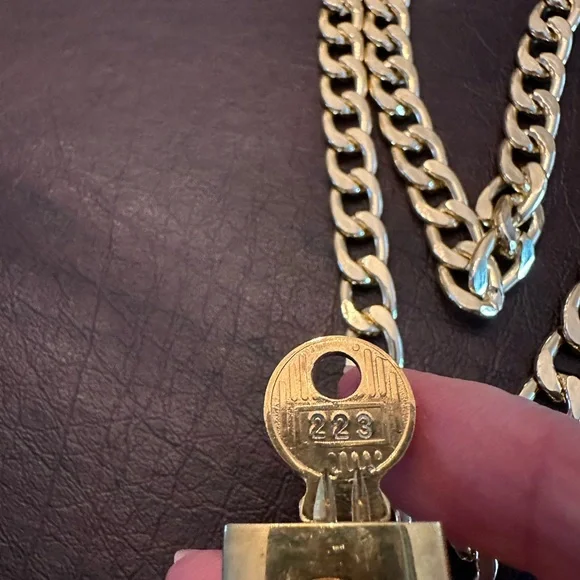 RARE Authentic LV lock key 223 - Picture 4 of 4